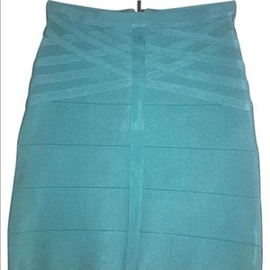 Super skinny bandage skirt